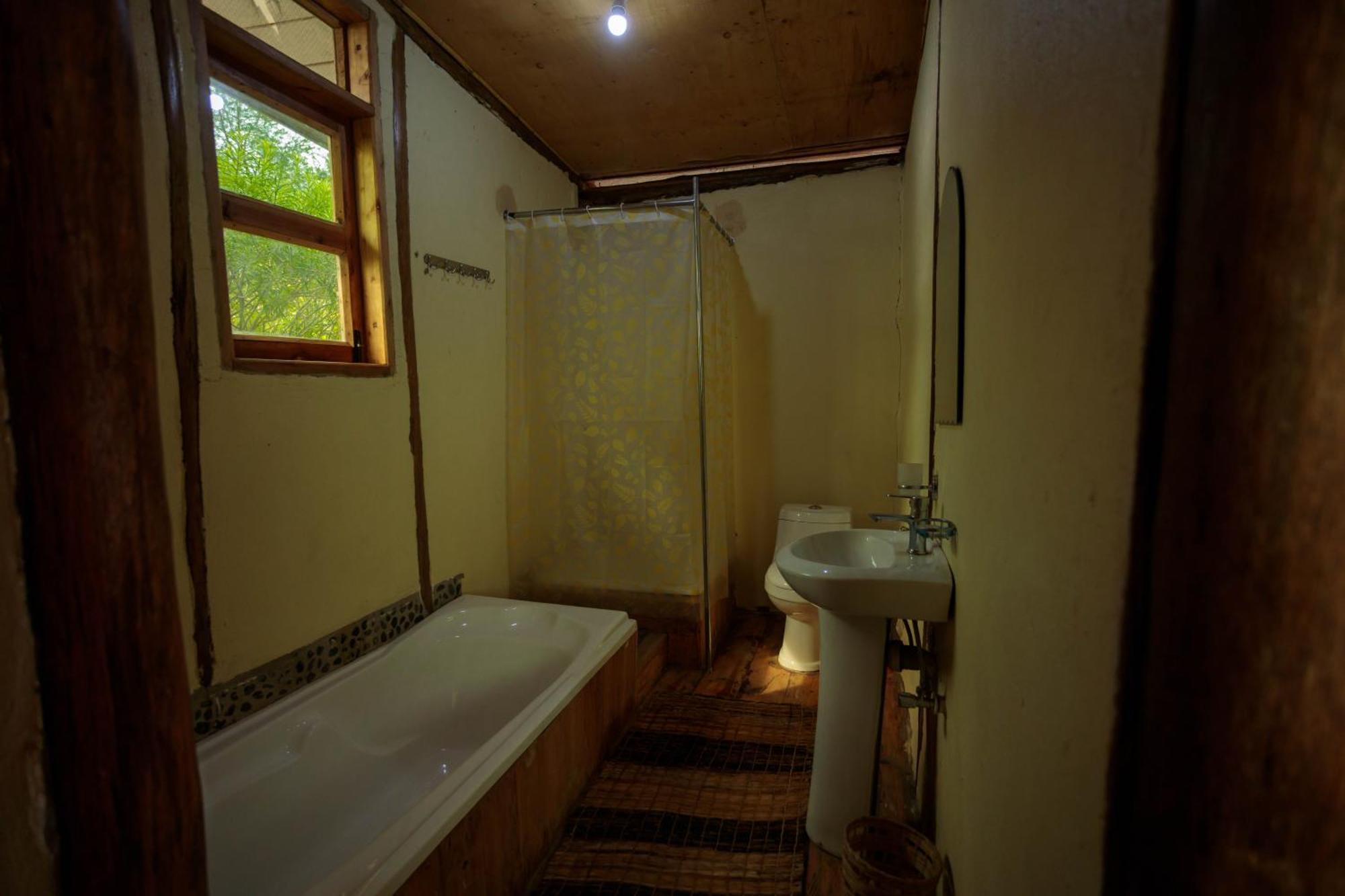 Lake Mwamba Lodge Kasenda Exterior foto